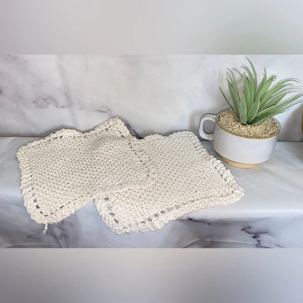 2 Vintage Hand Knit Washcloths (2)
